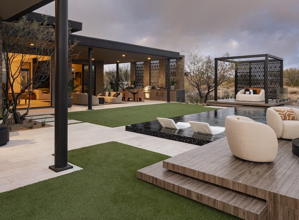 Sereno_Canyon_Manor_Windgate_B